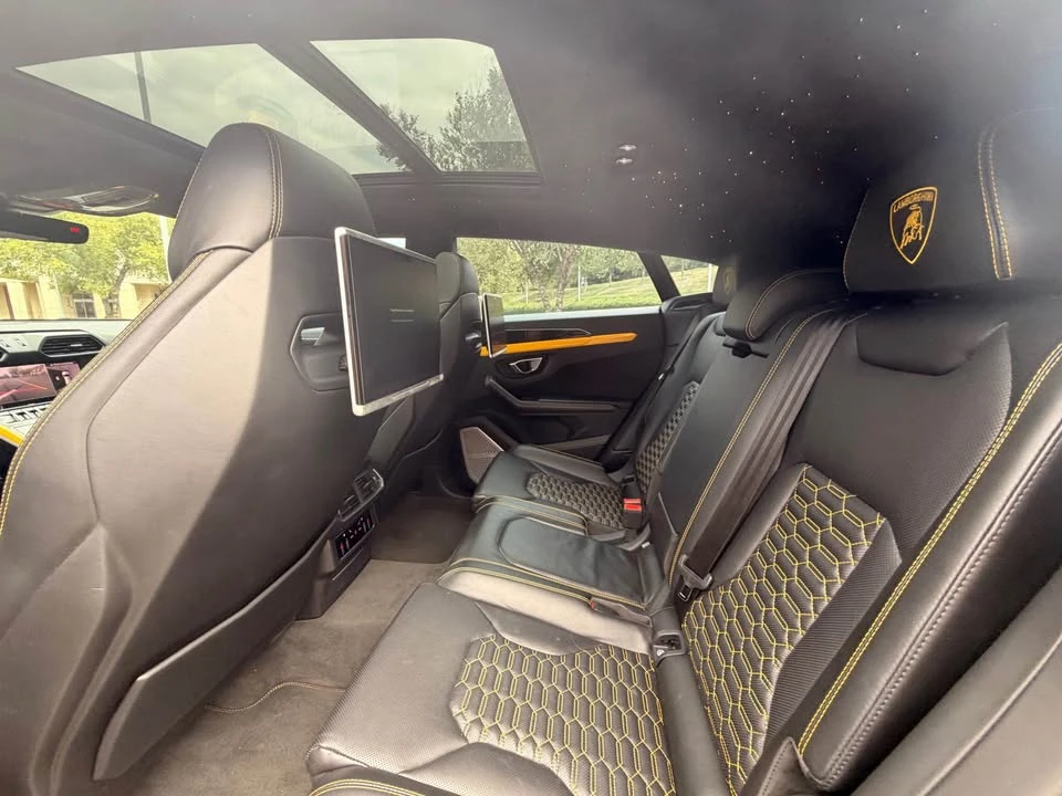 2019 Lamborghini Urus - Image 5 of 16