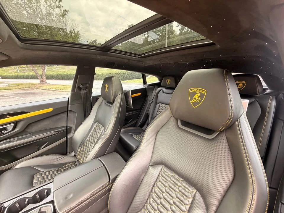 2019 Lamborghini Urus - Image 9 of 16