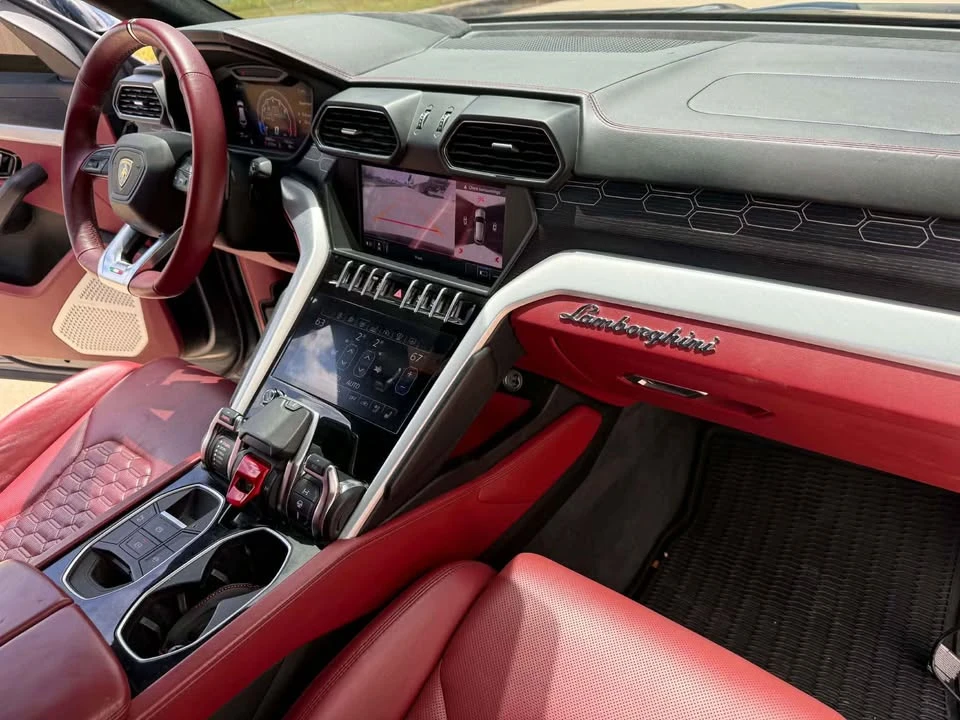 2019 Lamborghini Urus - Image 13 of 13