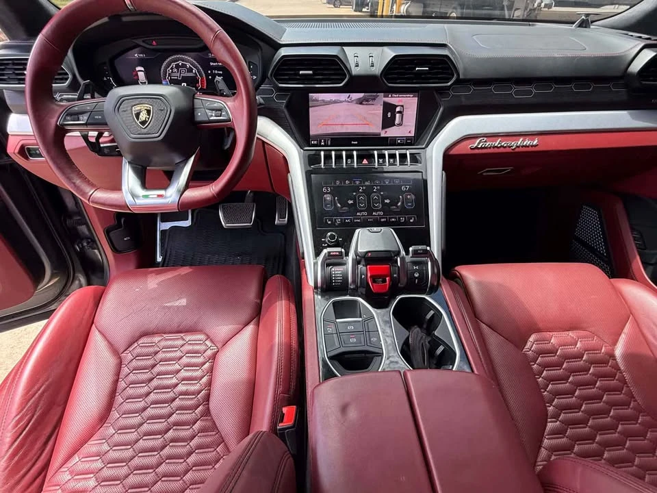 2019 Lamborghini Urus - Image 12 of 13