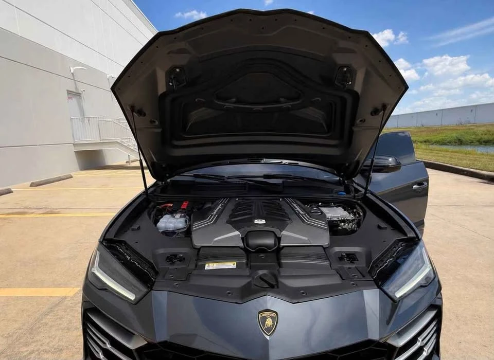 2019 Lamborghini Urus - Image 8 of 13