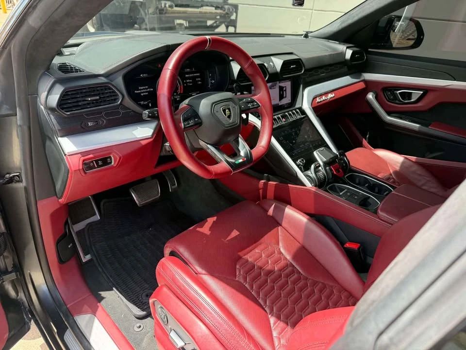 2019 Lamborghini Urus - Image 9 of 13