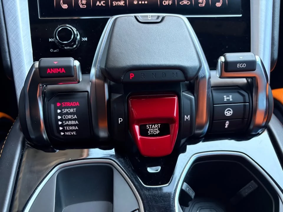 2019 Lamborghini Urus - Image 16 of 20