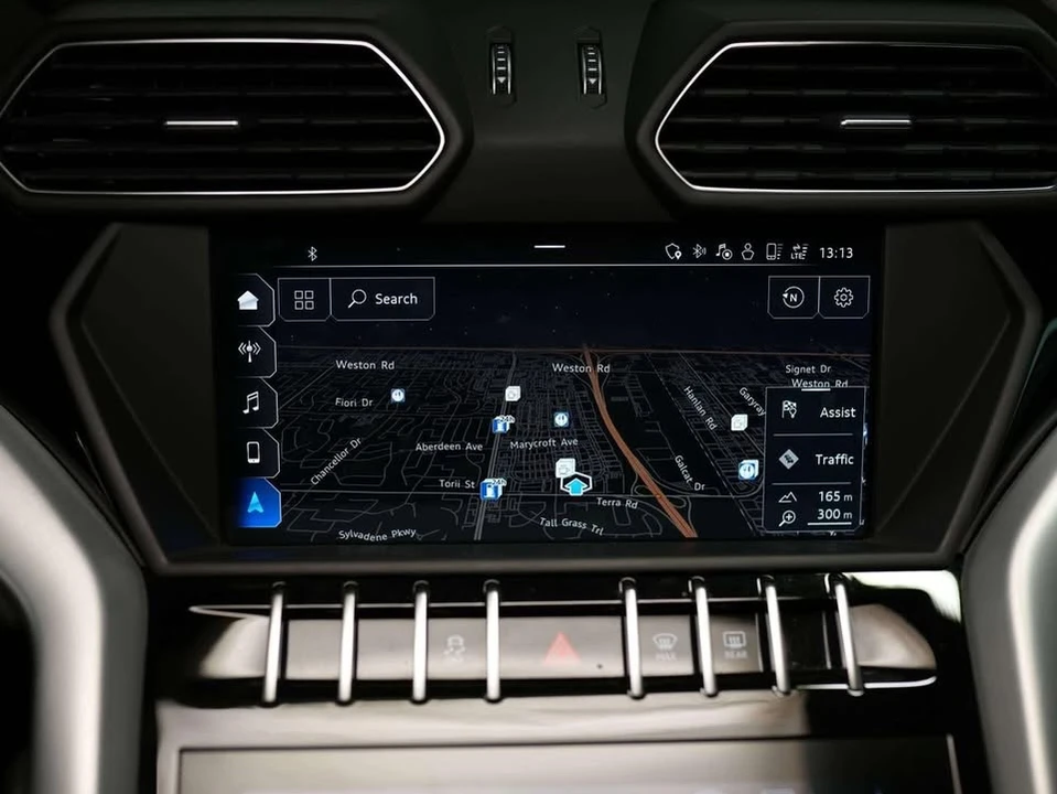 2019 Lamborghini Urus - Image 17 of 20