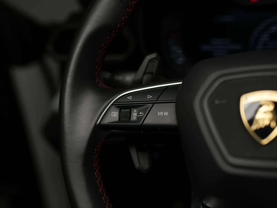 2019 Lamborghini Urus - Image 12 of 20
