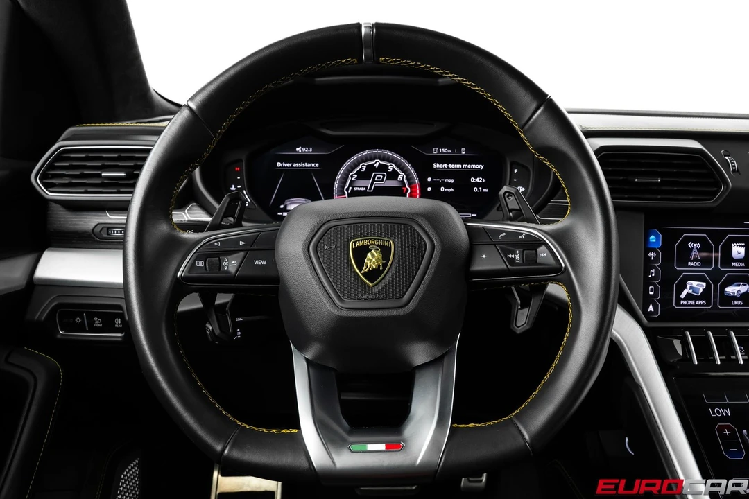 2019 Lamborghini Urus - Image 28 of 31