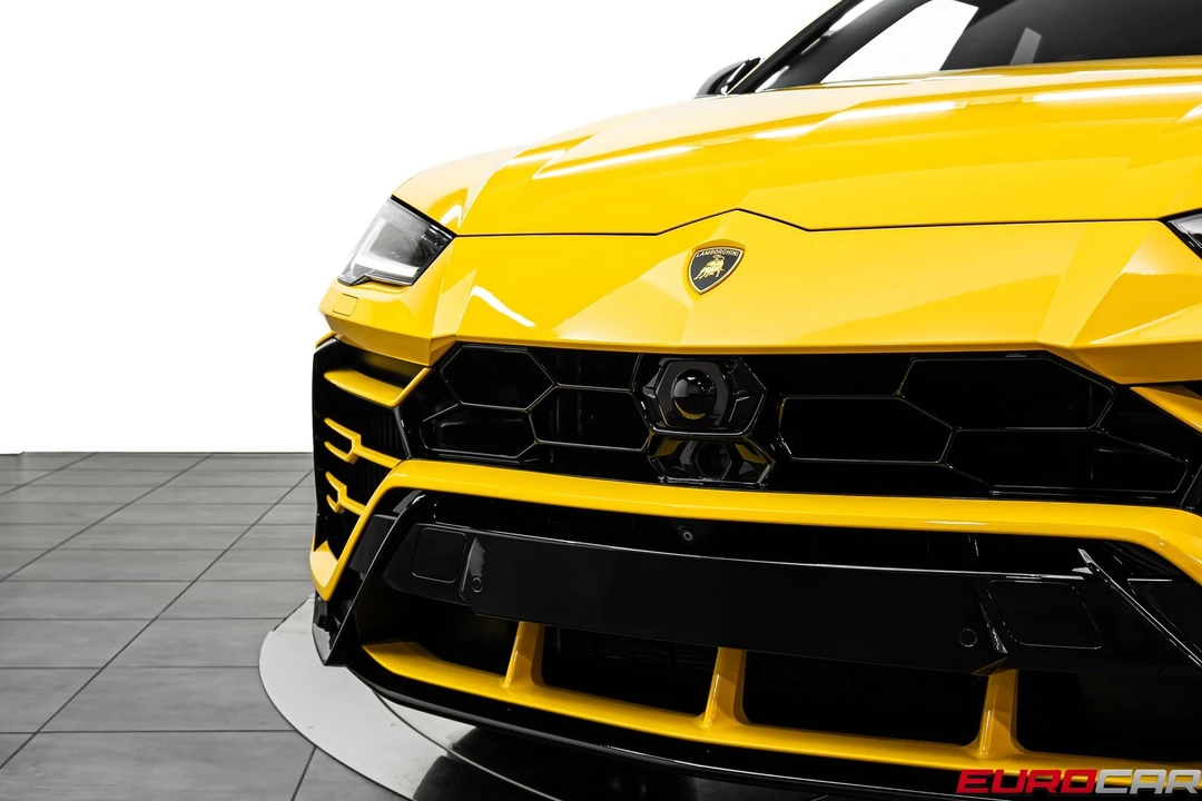 2019 Lamborghini Urus - Image 11 of 31