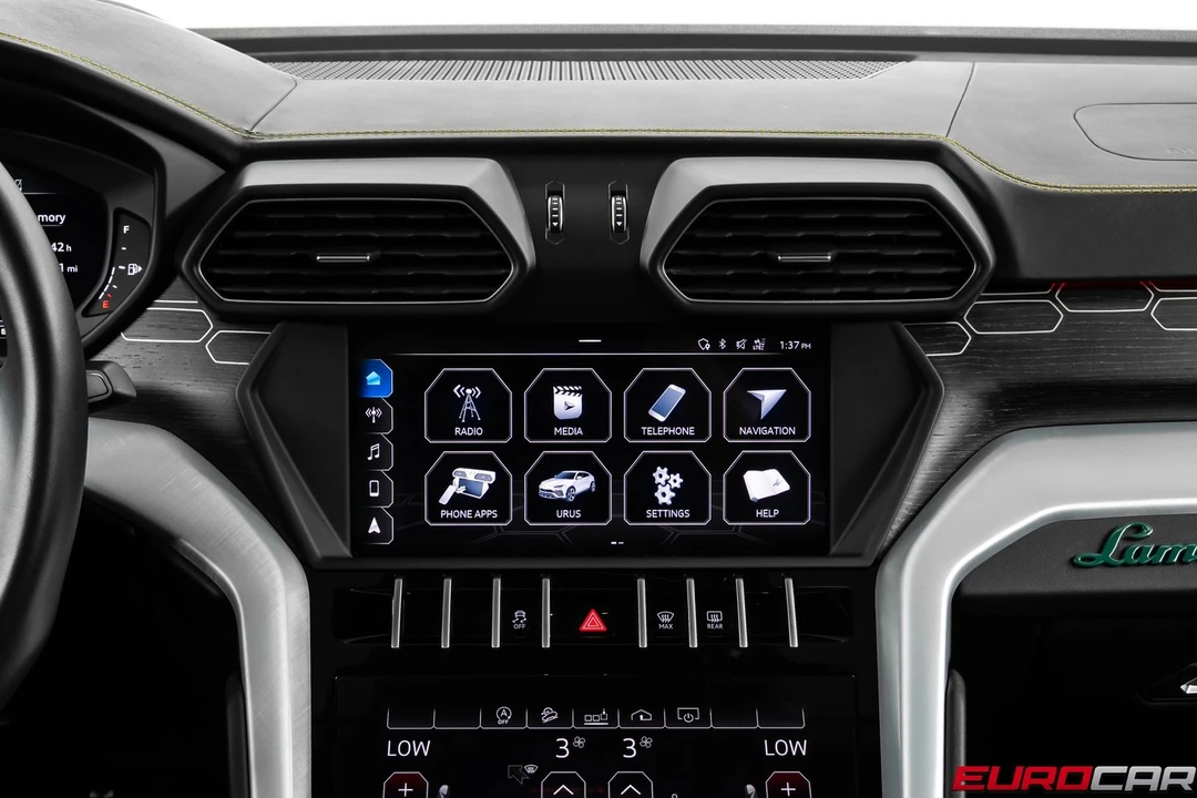 2019 Lamborghini Urus - Image 29 of 31
