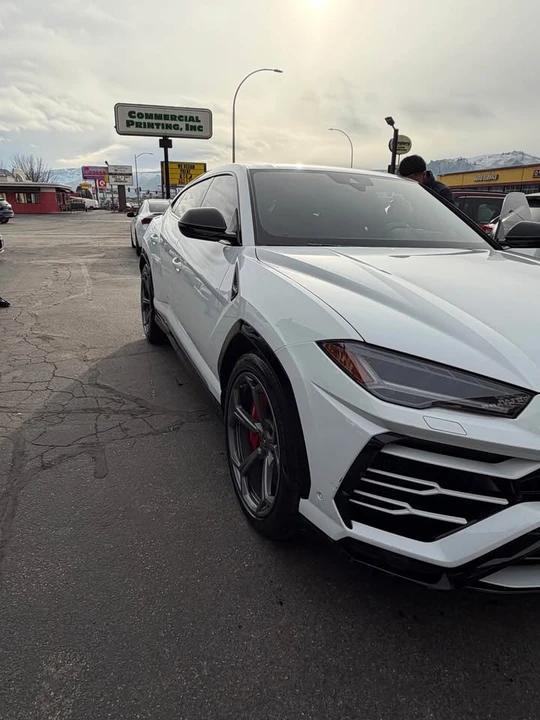2019 Lamborghini Urus - Image 3 of 13