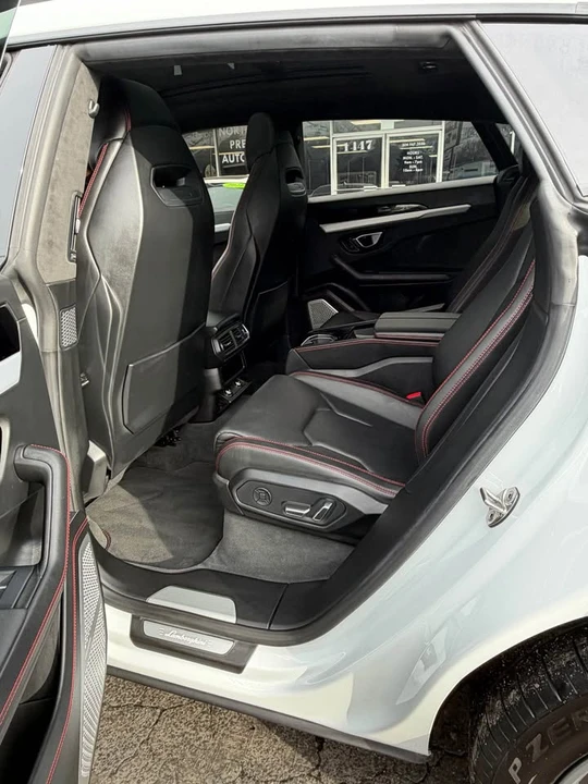 2019 Lamborghini Urus - Image 7 of 13