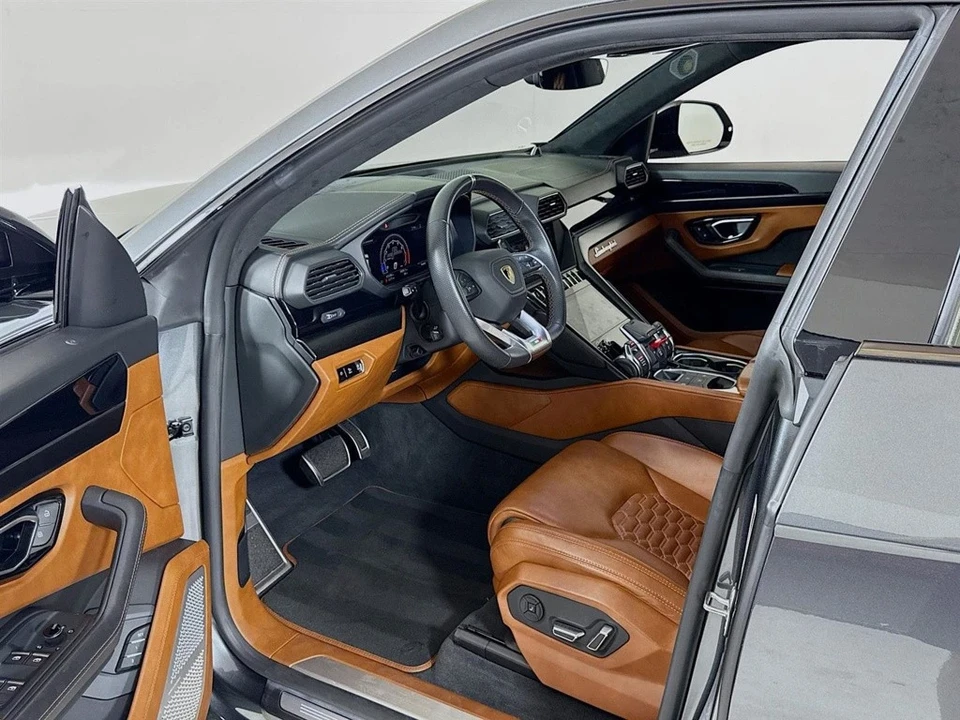 2019 Lamborghini Urus - Image 12 of 12