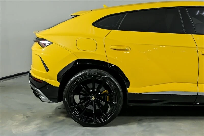 2019 Lamborghini Urus - Image 13 of 21