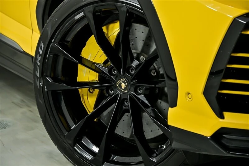 2019 Lamborghini Urus - Image 4 of 21