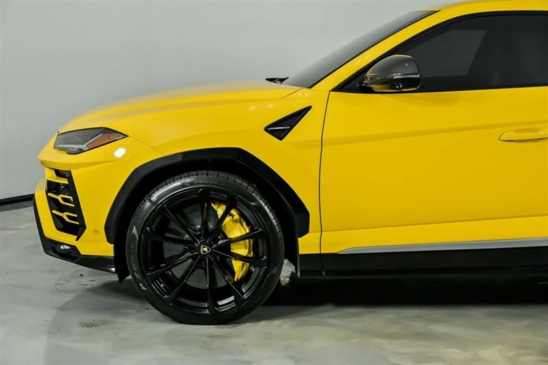 2019 Lamborghini Urus - Image 7 of 21