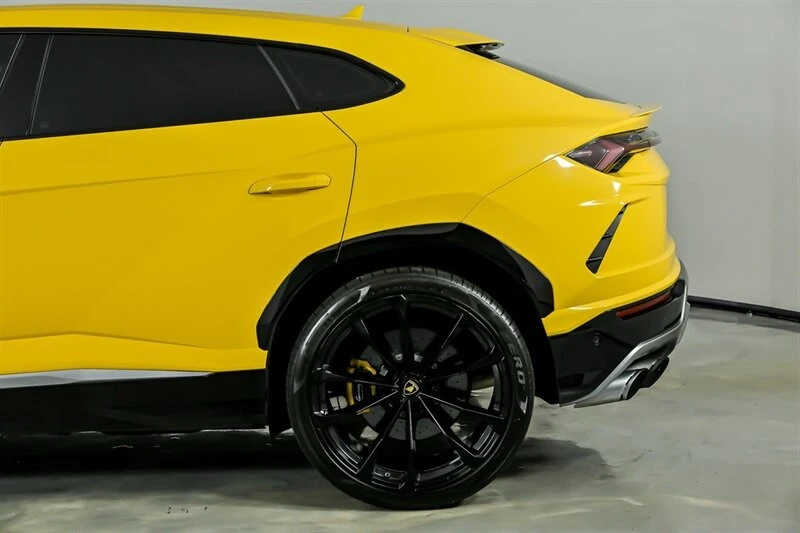 2019 Lamborghini Urus - Image 9 of 21