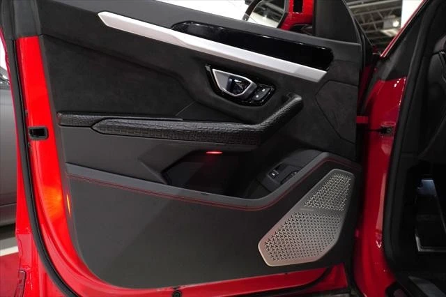 2019 Lamborghini Urus - Image 10 of 22