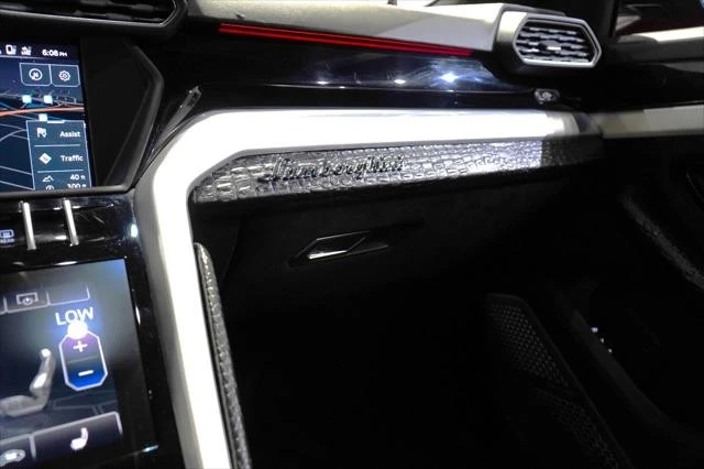 2019 Lamborghini Urus - Image 17 of 22