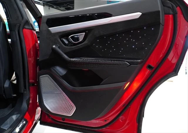 2019 Lamborghini Urus - Image 18 of 22
