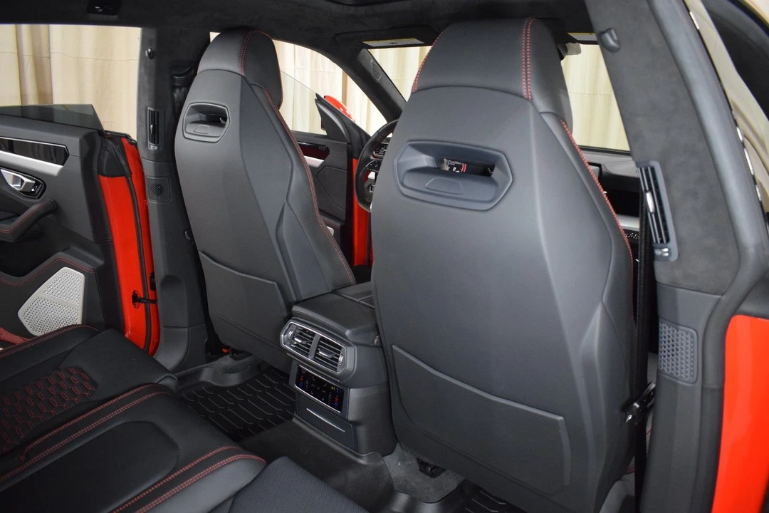 2019 Lamborghini Urus - Image 18 of 31