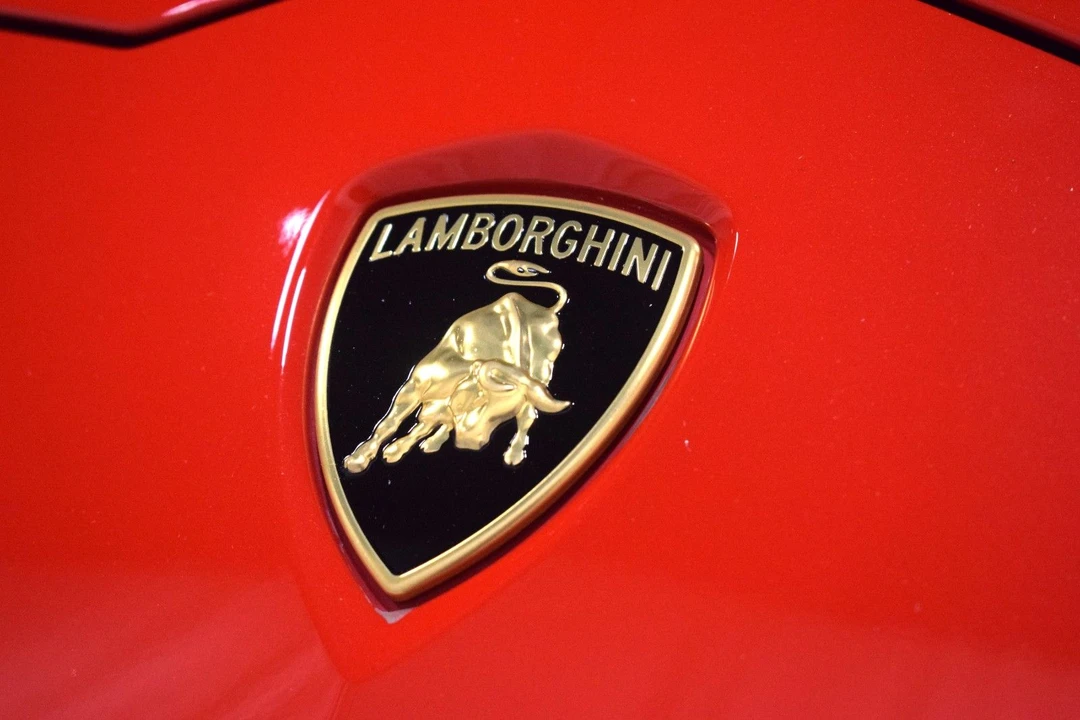 2019 Lamborghini Urus - Image 3 of 31