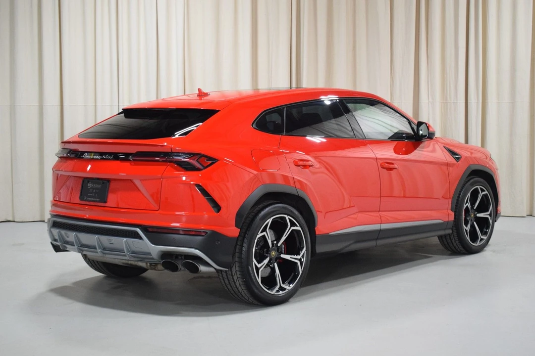 2019 Lamborghini Urus - Image 9 of 31