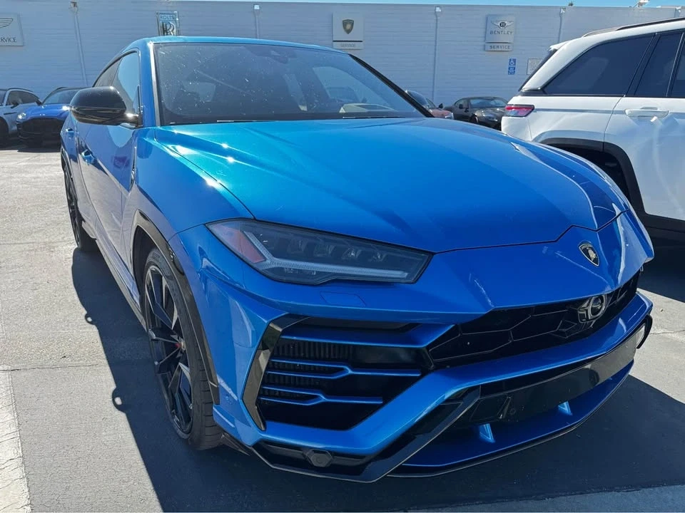 2019 Lamborghini Urus - Image 9 of 10