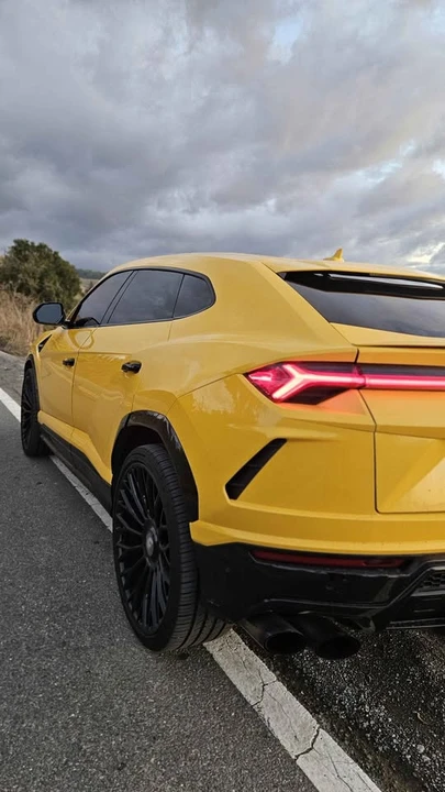 2019 Lamborghini Urus - Image 11 of 16