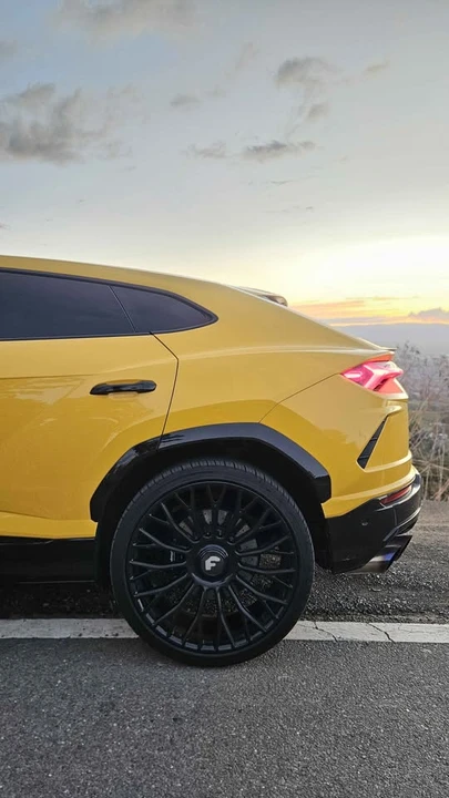 2019 Lamborghini Urus - Image 5 of 16