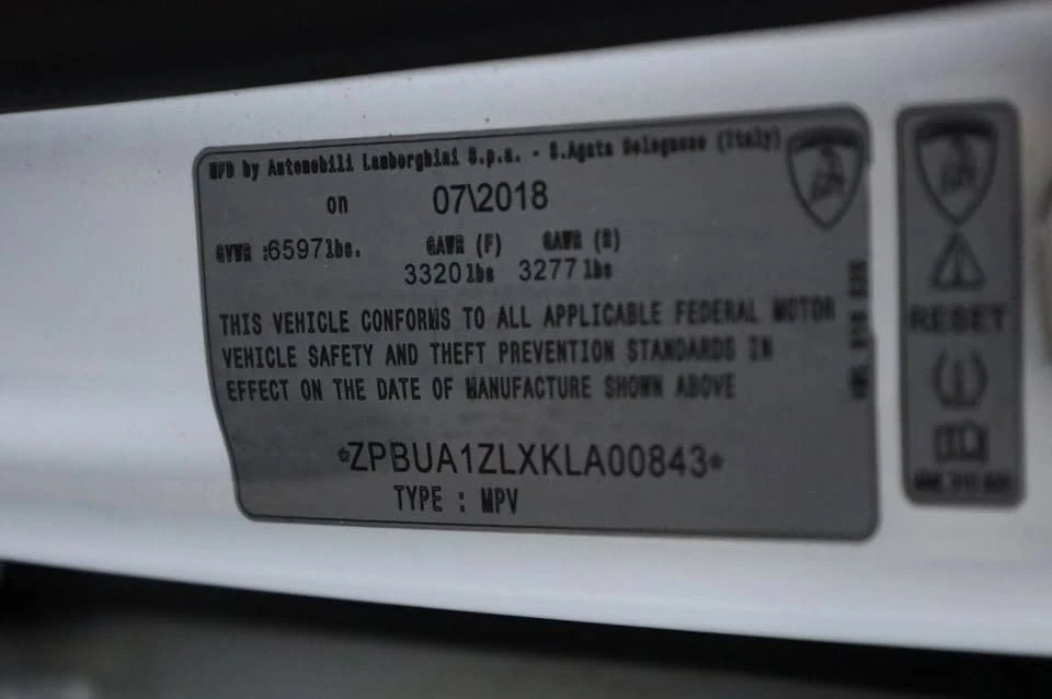 2019 Lamborghini Urus - Image 13 of 20