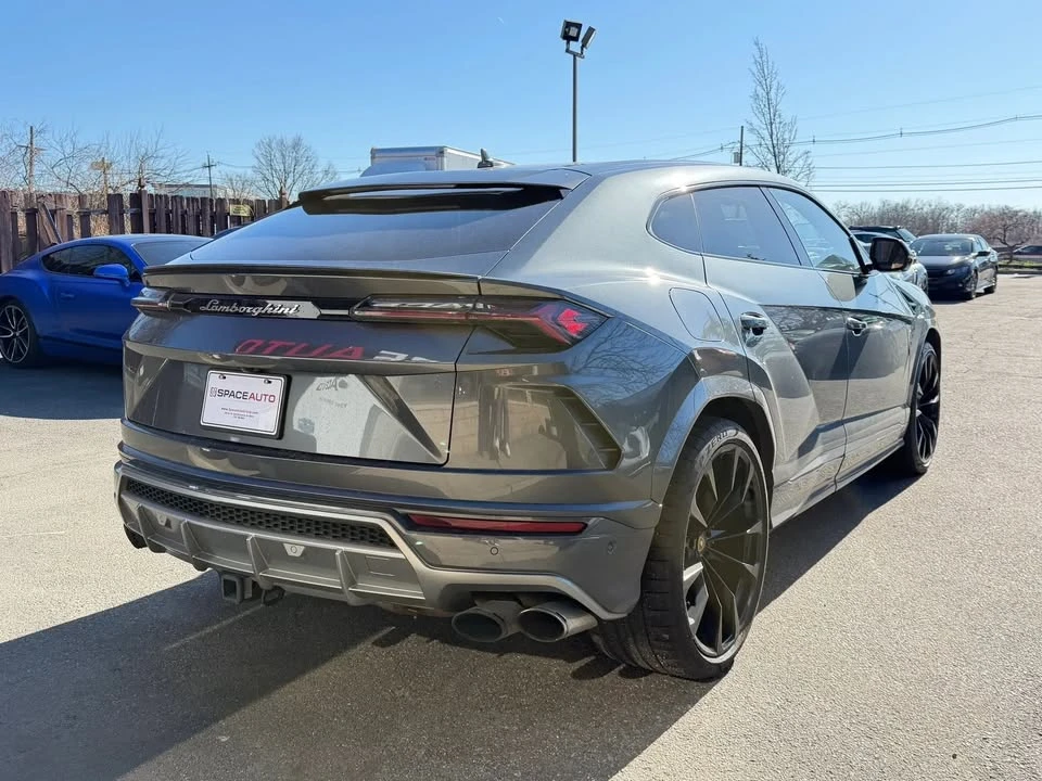 2019 Lamborghini Urus - Image 7 of 9