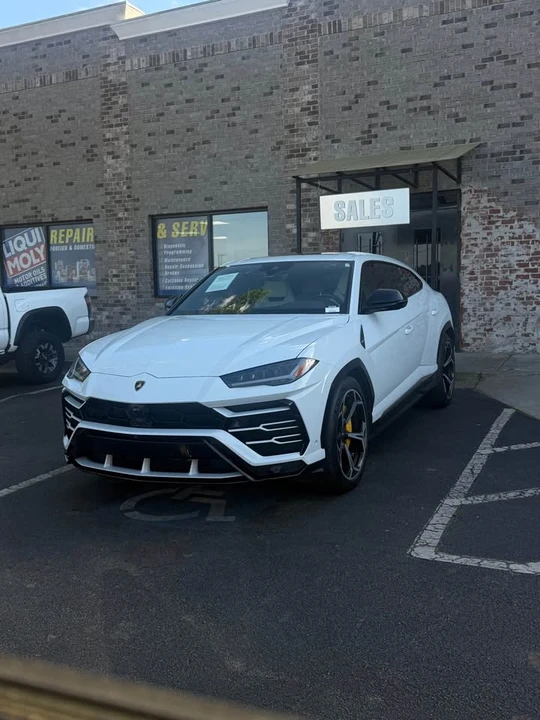 2019 Lamborghini Urus - Image 15 of 16
