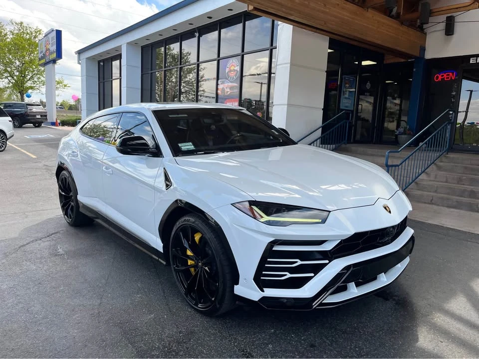 2019 Lamborghini Urus - Image 6 of 12