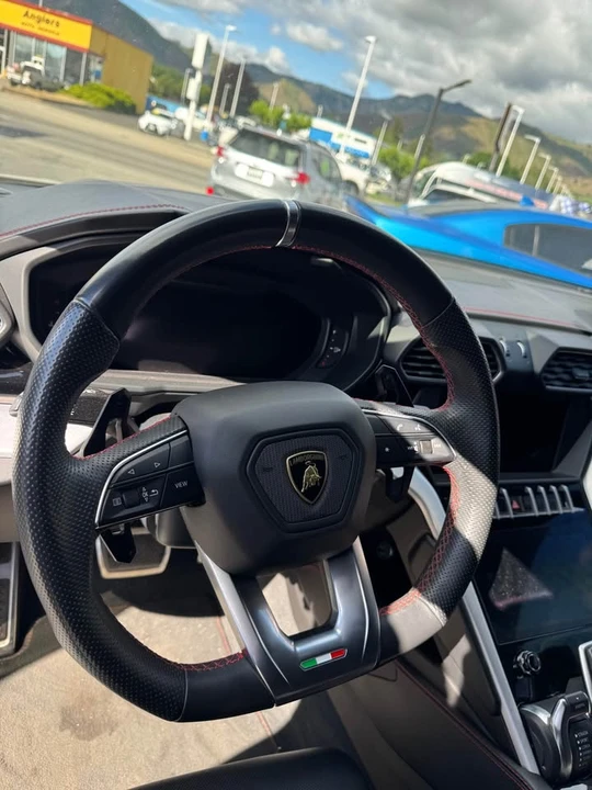 2019 Lamborghini Urus - Image 3 of 7