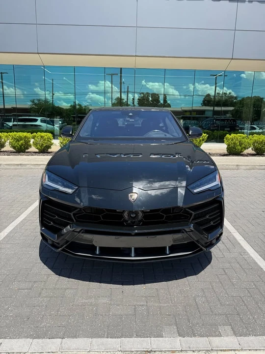 2019 Lamborghini Urus - Image 2 of 20