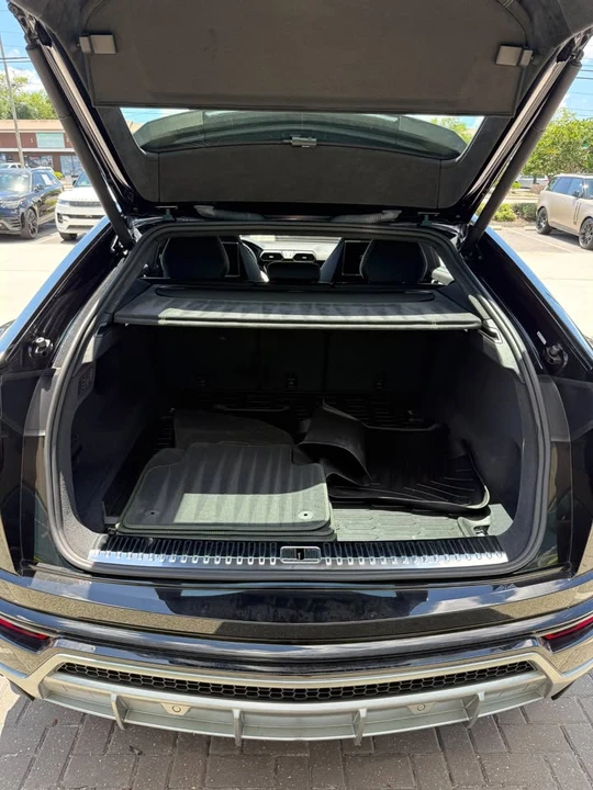2019 Lamborghini Urus - Image 8 of 20