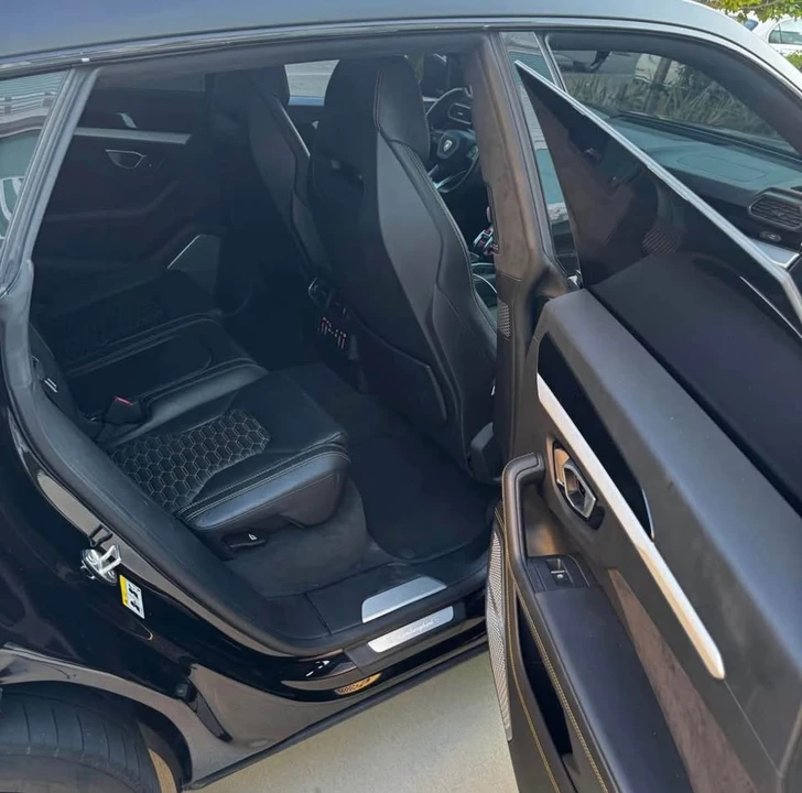 2019 Lamborghini Urus - Image 17 of 19