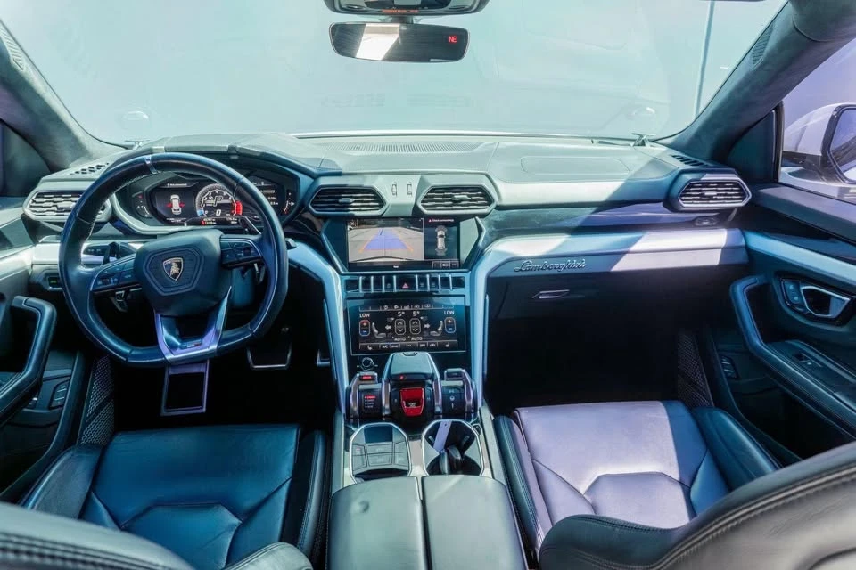 2019 Lamborghini Urus - Image 17 of 20