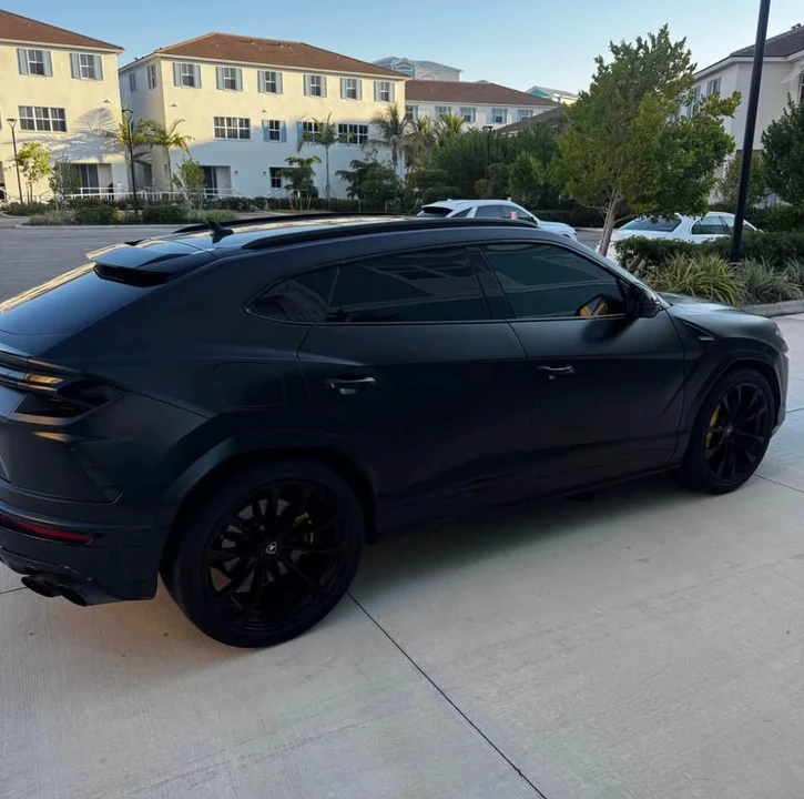 2019 Lamborghini Urus - Image 4 of 19