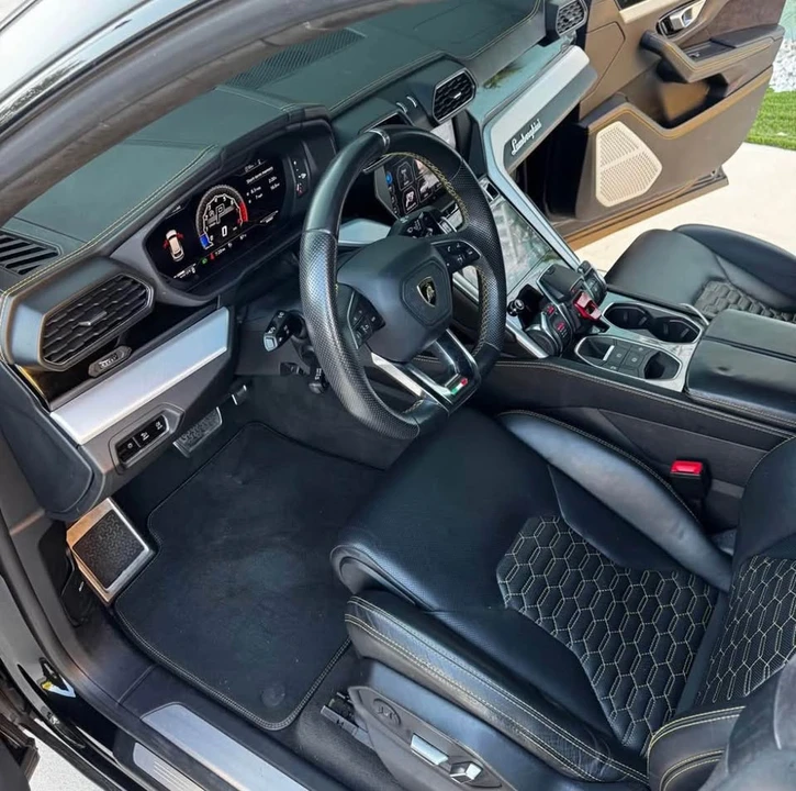 2019 Lamborghini Urus - Image 10 of 19