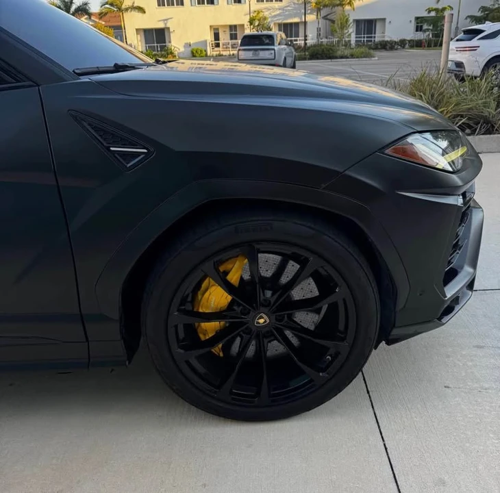 2019 Lamborghini Urus - Image 3 of 19