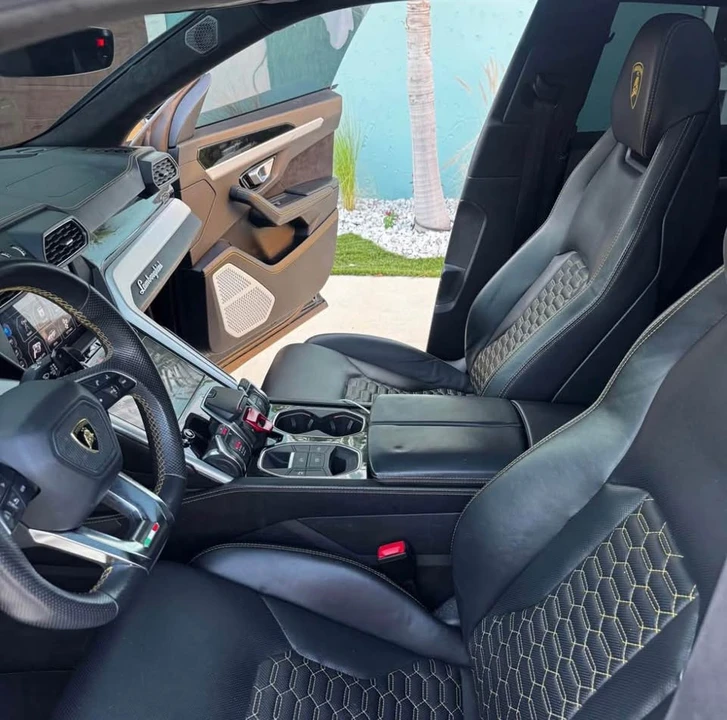 2019 Lamborghini Urus - Image 13 of 19