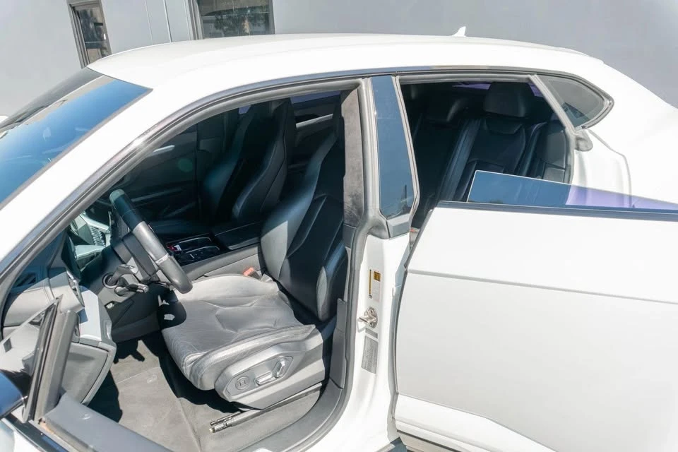 2019 Lamborghini Urus - Image 6 of 20