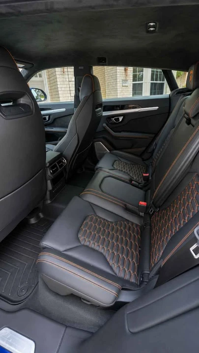 2019 Lamborghini Urus - Image 5 of 6