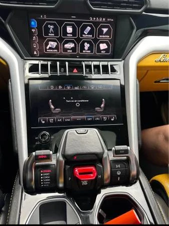 2019 Lamborghini Urus - Image 8 of 10
