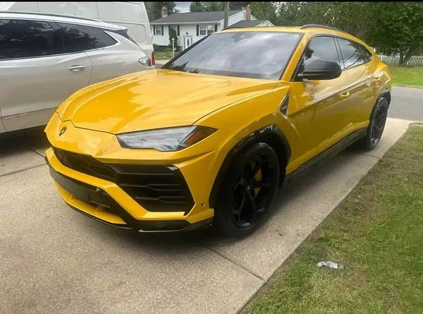2019 Lamborghini Urus - Image 5 of 10