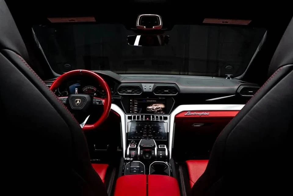 2019 Lamborghini Urus - Image 7 of 7