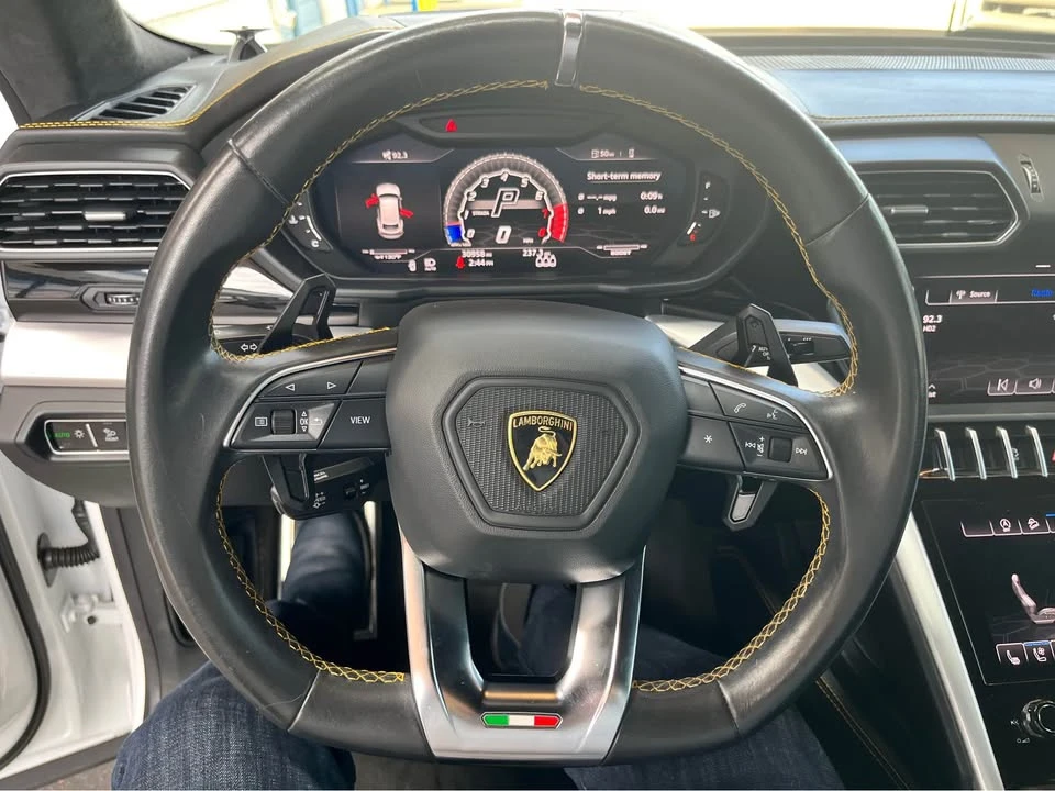 2019 Lamborghini Urus - Image 9 of 13
