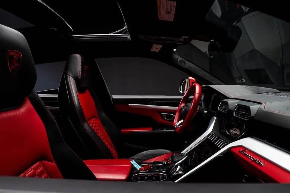 2019 Lamborghini Urus - Image 9 of 15