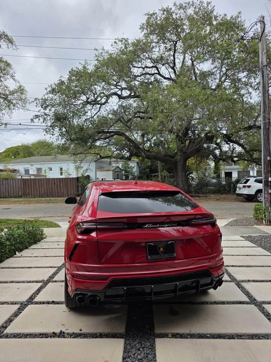 2019 Lamborghini Urus - Image 2 of 5