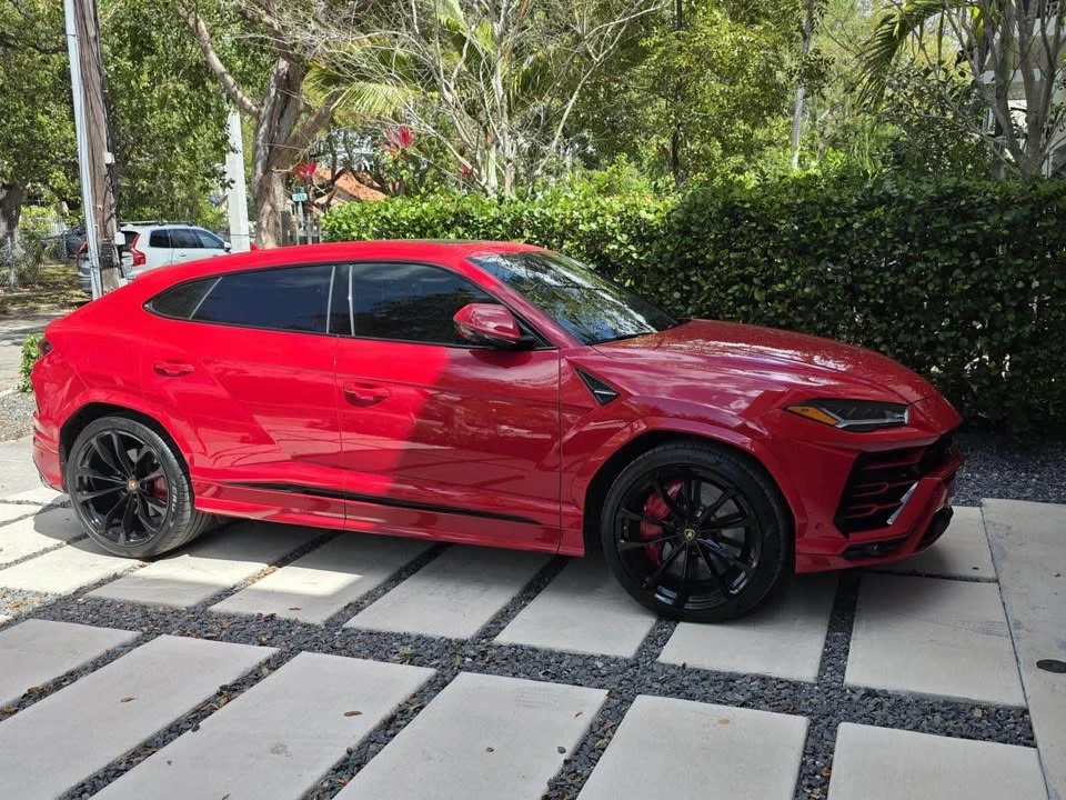 2019 Lamborghini Urus - Image 3 of 5
